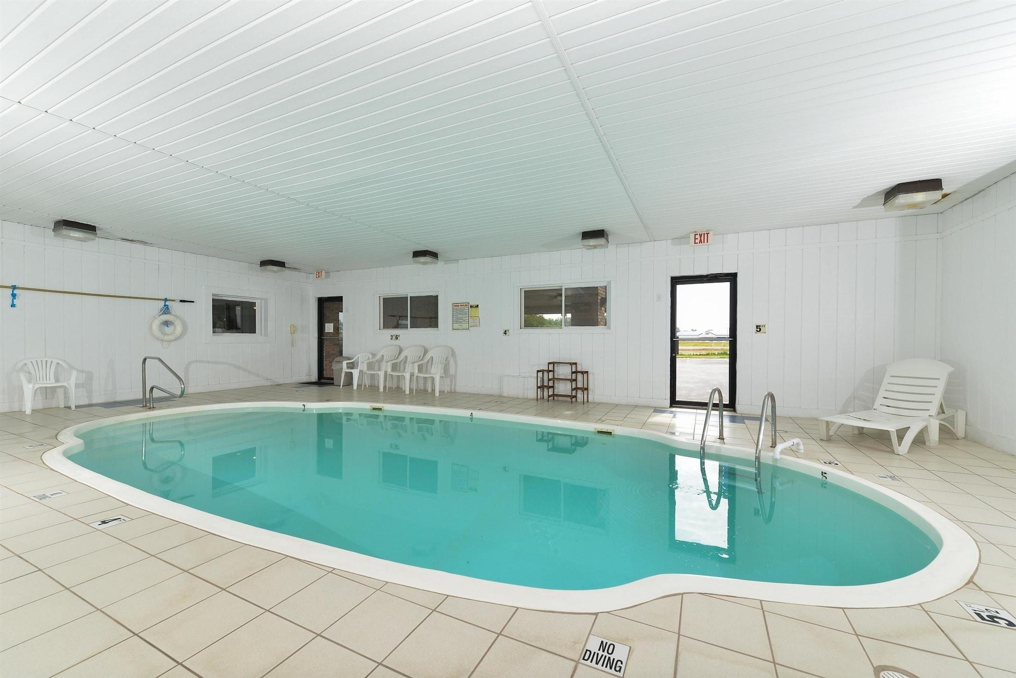 Готель Ramada By Wyndham Еффінґгем Екстер'єр фото